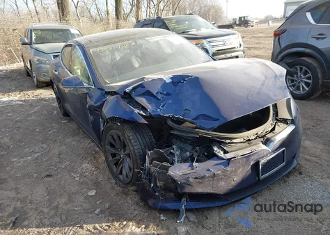 2018 Tesla Model S 100D/75D/P100D из США, поврежденный, VIN 5YJSA1E22JF282960